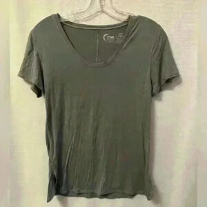 ZYIA Active women’s gray shirt, size M, dark gray